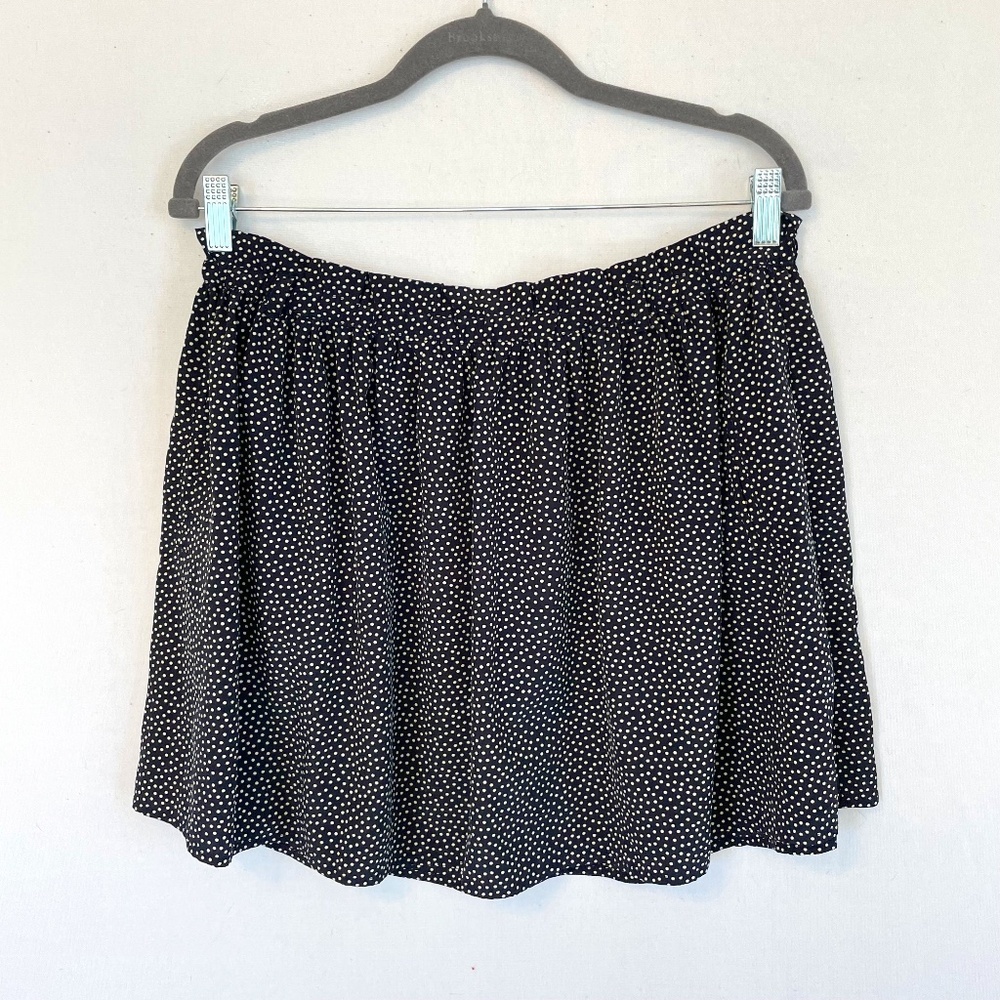 MNG Casual Women’s Medium Paper Bag Waist Mini Skirt Black White Polka Dots